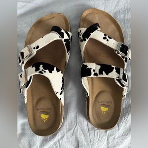 Aqua Blu Kids Cow Print Sandals